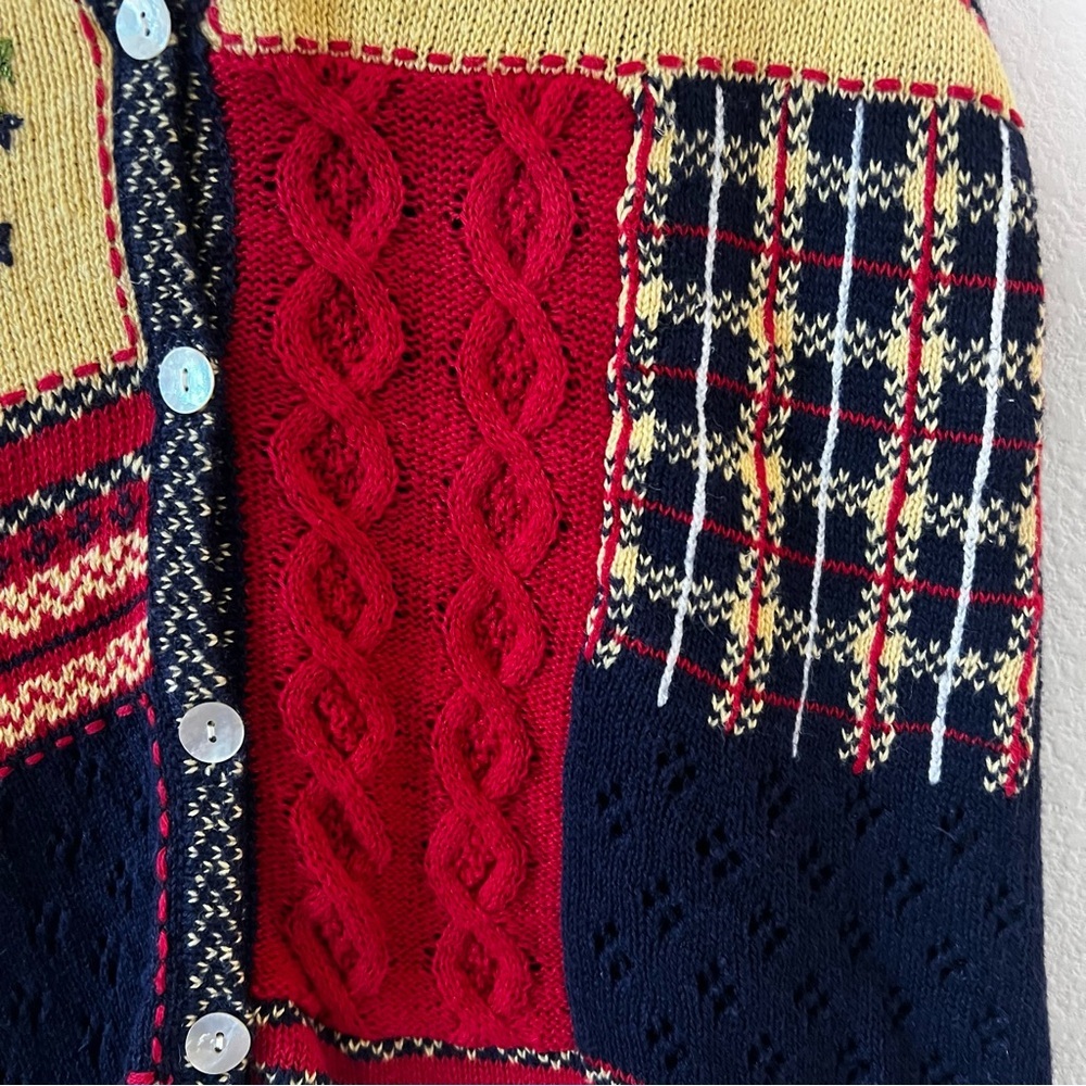 Vintage Hand Embroidered Patchwork Knit Sweater Vest Colorblock Cottagecore S/P - Picture 10 of 16